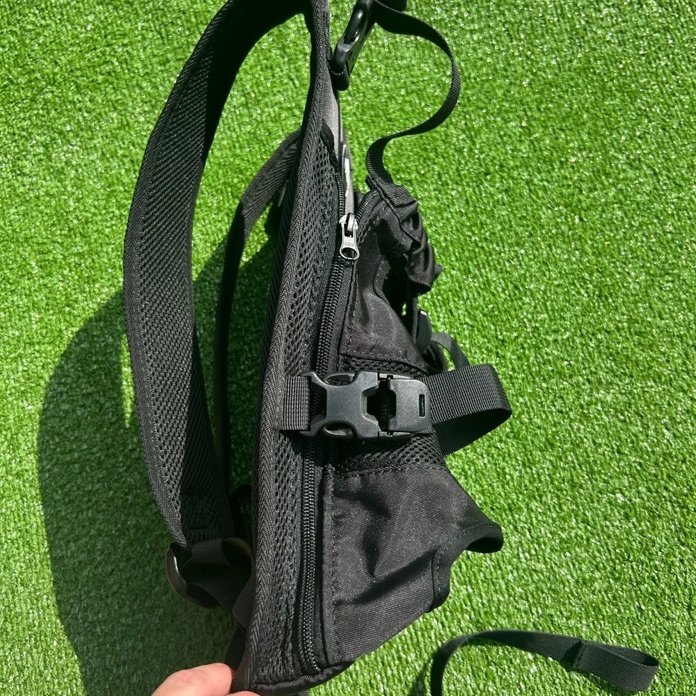 Wakytu 2.0 Dog Carrier Front Or Back Backpack Medium Black NWOT